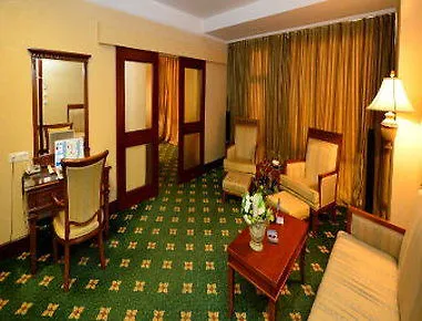 Ramada 4*